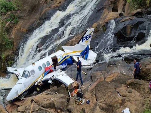 Imprudência dos pilotos foi a causa do acidente fatal de Marília Mendonça e equipe, afirma polícia