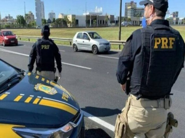 Policial penal de MS é preso com 53 kg de droga perto de Florianópolis-SC