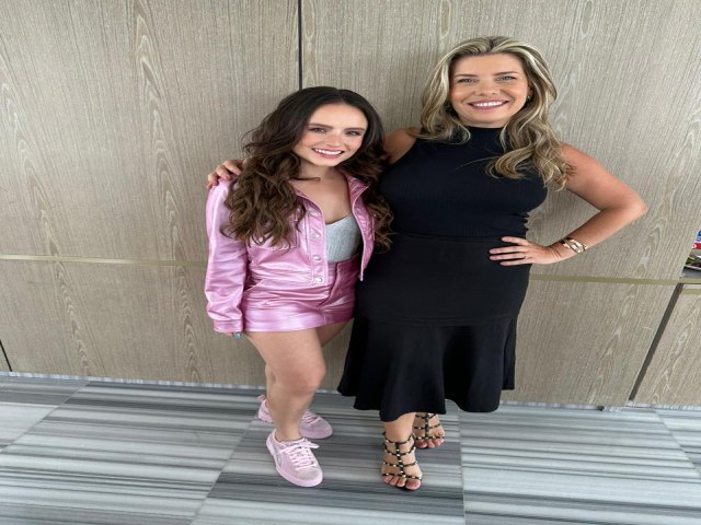 Larissa Manoela: atriz escolhe o LSH para evento de telefonia mvel