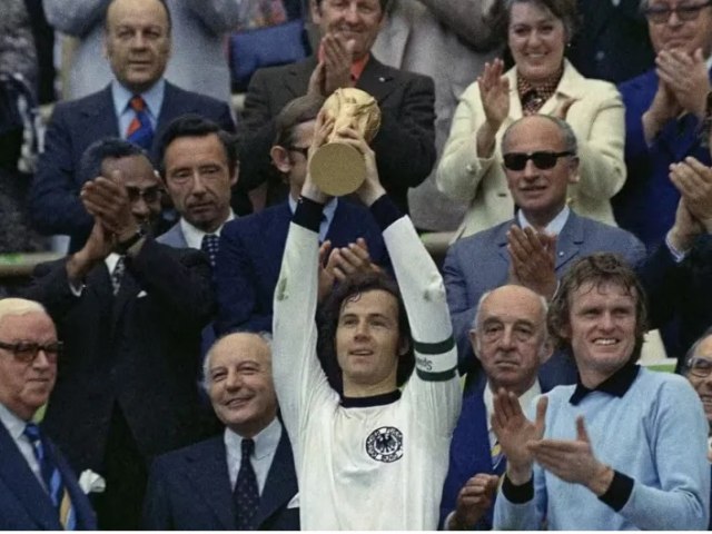 Morre Franz Beckenbauer, lenda do futebol mundial, aos 78 anos na Alemanha