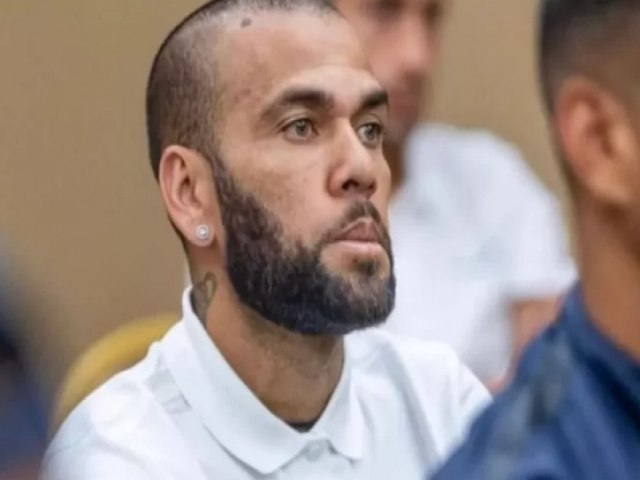 Comea o julgamento de Daniel Alves, acusado de estupro