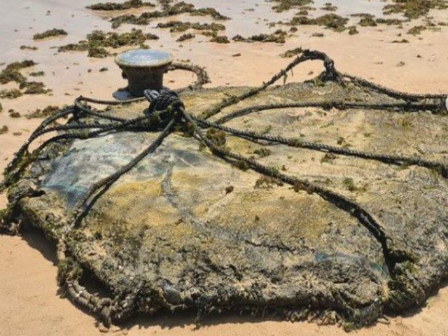 ?Equipamento misterioso?  encontrado na praia do Bessa, em Joo Pessoa, e Marinha investiga origem