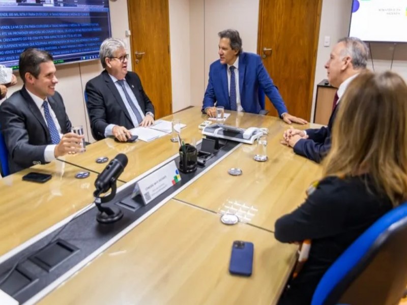 Em reunio com Haddad e Slvio Costa, Joo trata sobre investimentos na PB