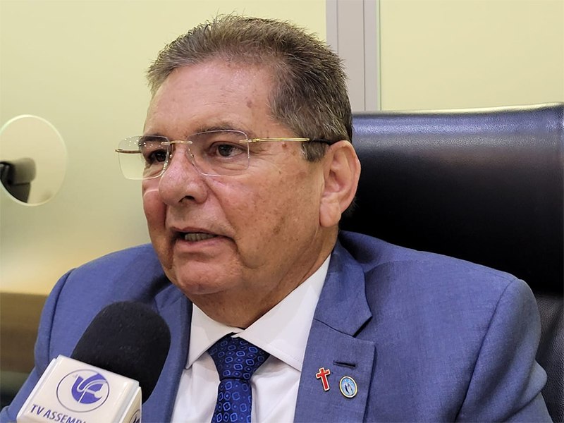 Adriano Galdino descarta disputa ao Senado e diz que candidatura ao Governo da Paraba em 2026  irreversvel