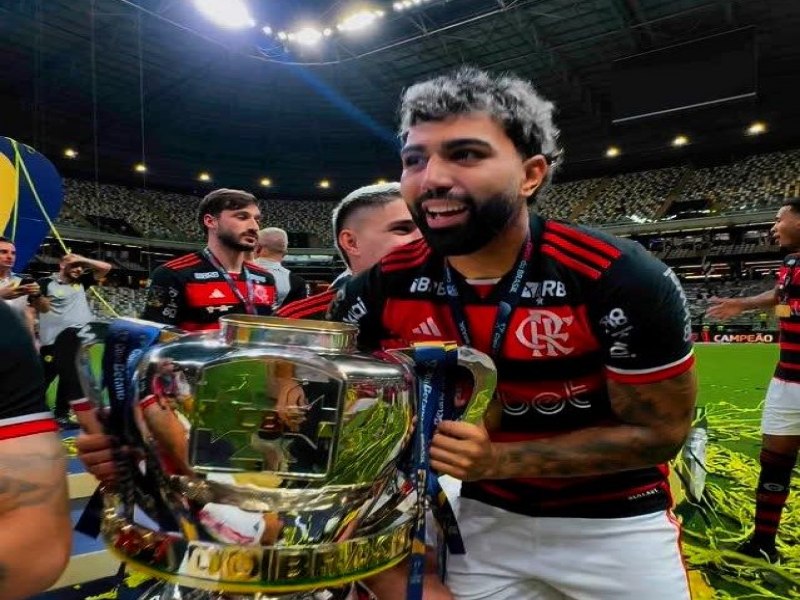 Gabigol anuncia que deixar o Flamengo; atacante tem acerto com o Cruzeiro