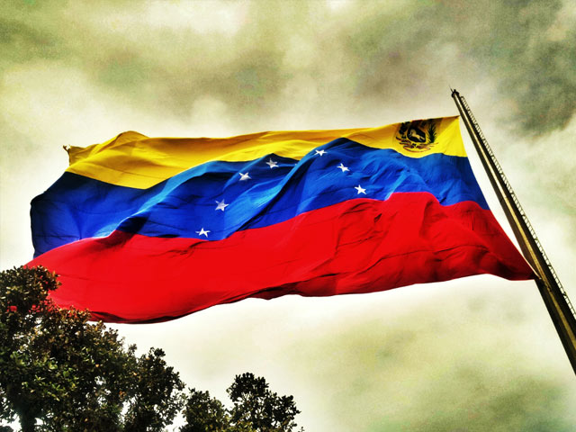 Imagem da Not&iacute;cia Oposi�ao da Venezuela convoca protestos contra posse de Ch�vez