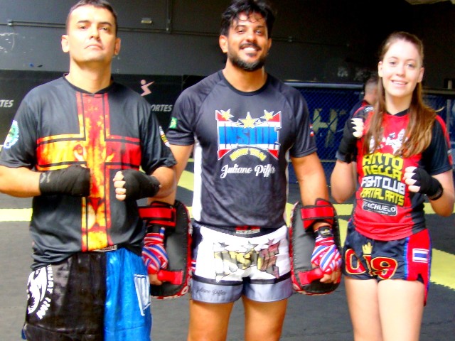 Projeto Social gratuito de Kickboxing e Muay Thai em Santa Brbara