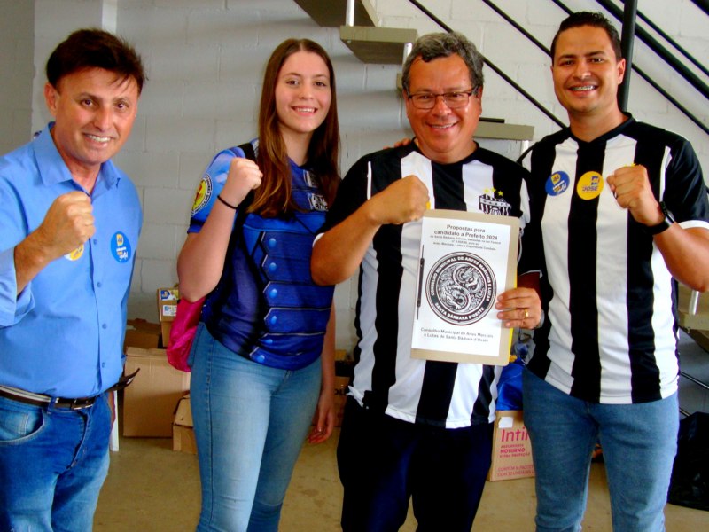 Dr. Jos, candidato a Prefeito em Santa Brbara, recebe propostas para Projetos Sociais e Trabalho Voluntrio da Embaixadora do Lutadores do Futuro Antonella Panaggio.