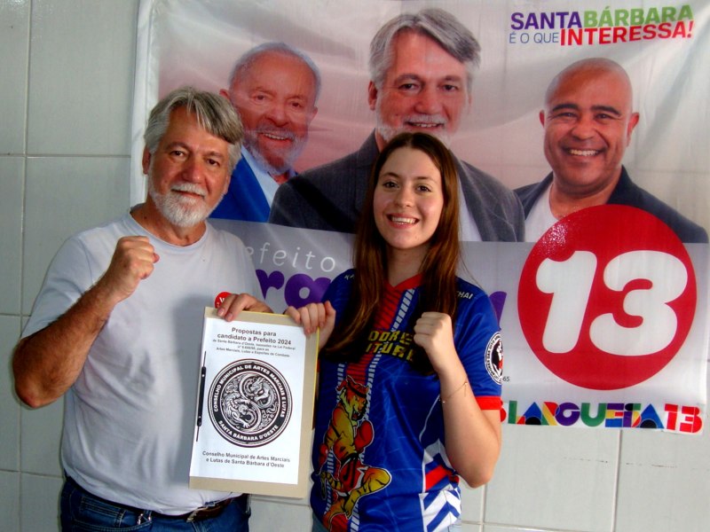 Compromisso com os projetos sociais e voluntriado, o candidato a prefeito Luis Vanderlei Larguesa, recebe propostas da embaixadora do Lutadores do Futuro, Antonella Panaggio.