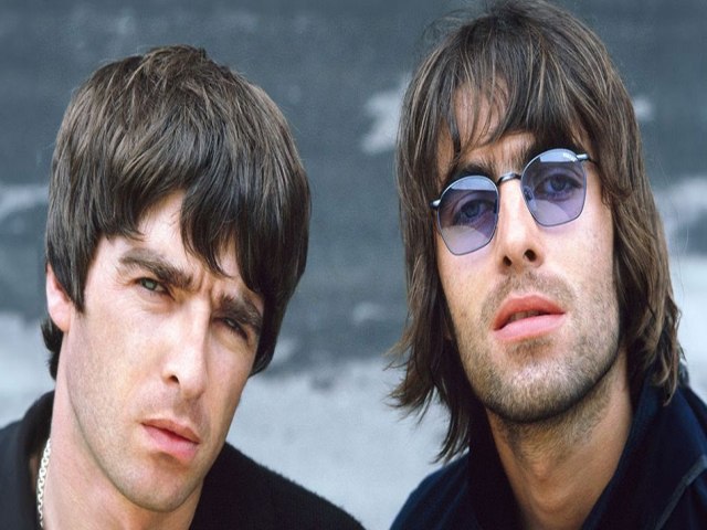 Jornal diz Noel e Liam Gallagher chegaram a marcar data de reunio do Oasis, mas ?negociaes fracassaram?