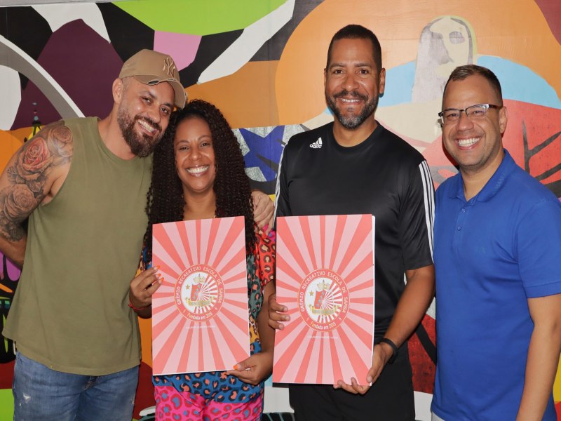 Leandro Vieira apresenta figurinos dos casais, destaques e rainha de bateria da Unio de Maric