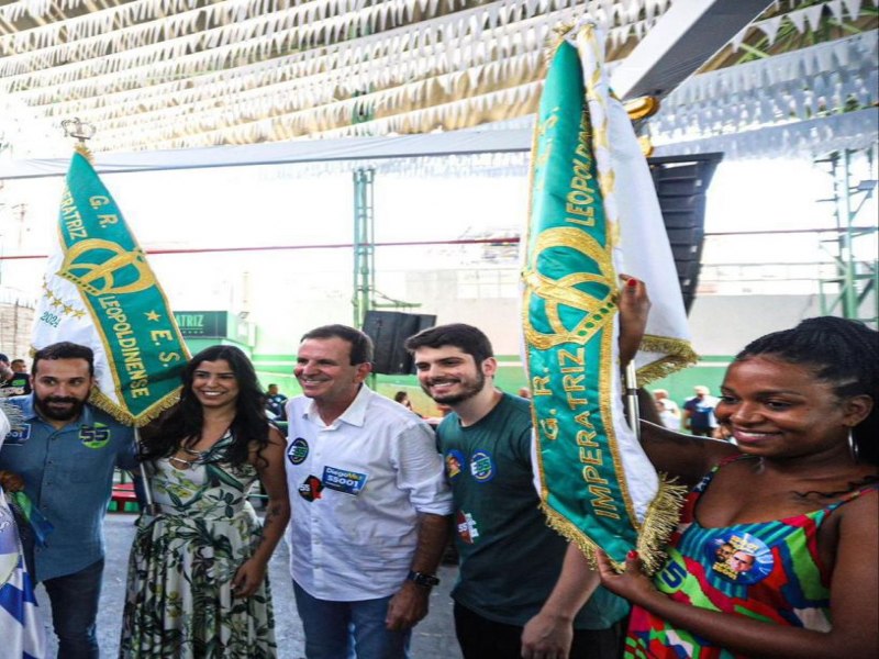 Imperatriz Leopoldinense recebe o prefeito Eduardo Paes