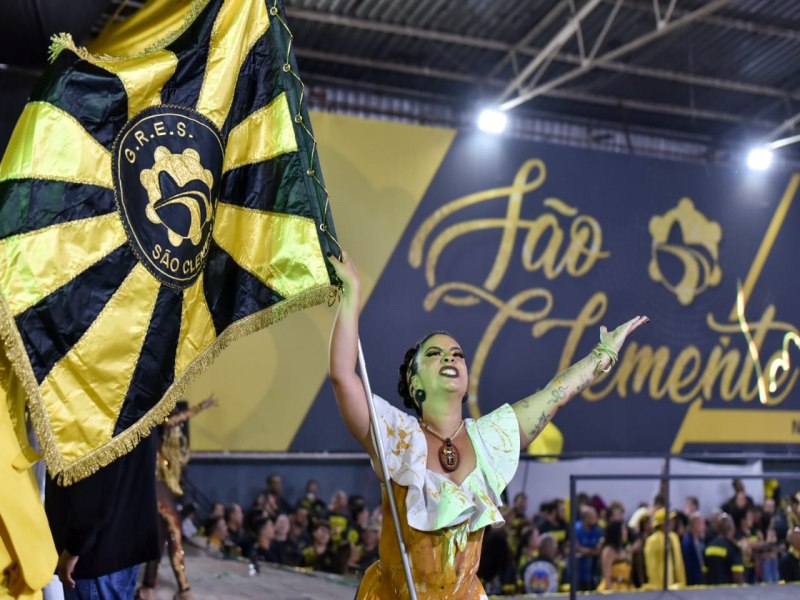 Vivendo momento nico na carreira, Thas Romi celebra chegada na So Clemente e projetos em conjunto com a escola 