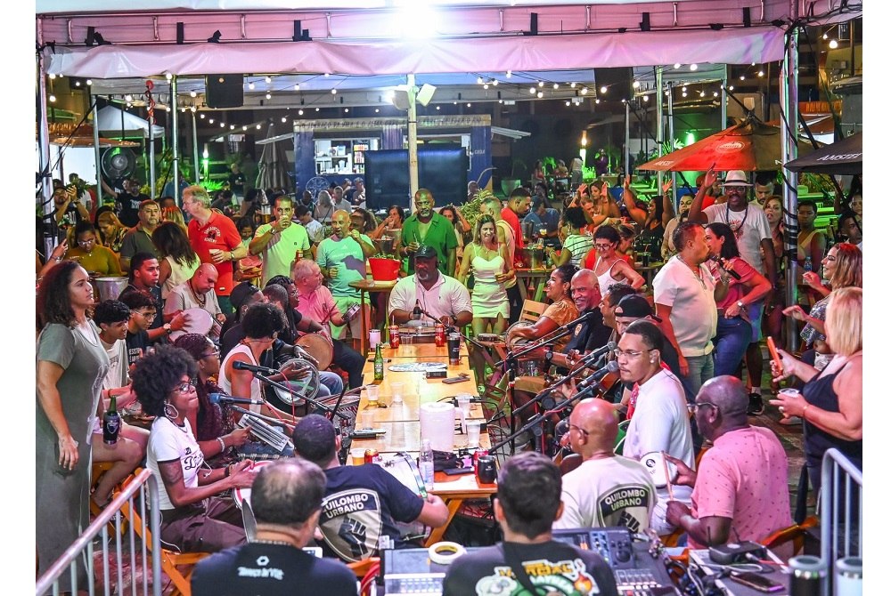 Resenha do Quilombo Urbano faz homenagem a Mestre Ci�a nesta quarta-feira (29), no Terra�o da Vila.