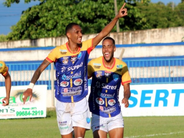 Ivinhema vence Serc e conquista vantagem para jogo de volta .