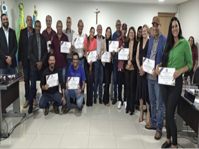 CMARA MUNICIPAL REALIZA HOMENAGEM A PROFISSIONAIS DE COMUNICAO EM COMEMORAO AO DIA DA IMPRENSA