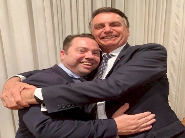 'Tenho ele no meu corao, fiel amigo...', diz Bolsonaro sobre Rodolfo Nogueira durante entrevista