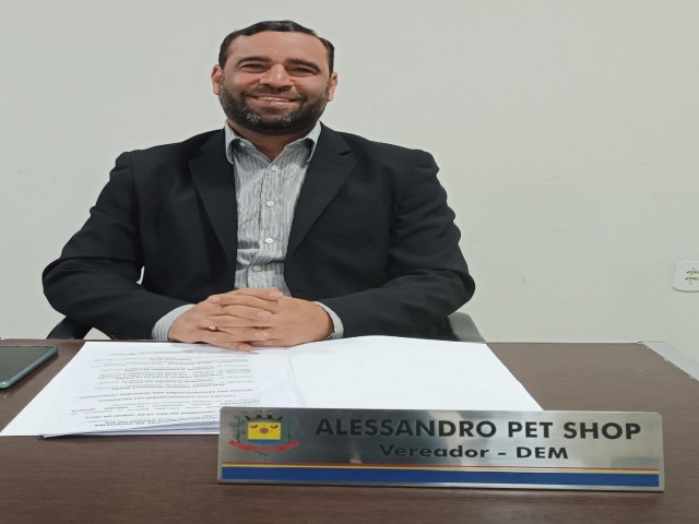 VEREADOR ALESSANDRO COBROU INFORMAES SOBRE AUMENTO DE GASTOS EM OBRA DE AVENIDAS E ATENDIMENTO PSICOLGICO PARA ALUNOS EM AMANDINA