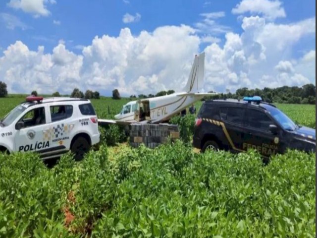 Piloto que pousou avio com 500 kg cocana em plantao de soja  preso