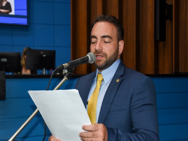 Deputado Joo Csar Mattogrosso solicita reforma geral para escolas de Corumb