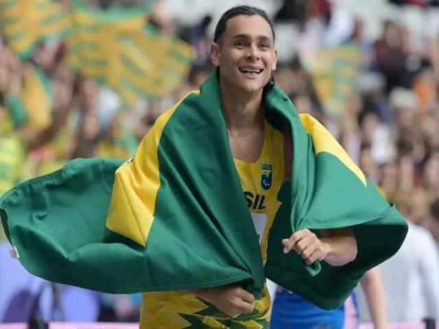 Douradense fica com o bronze no salto em distncia nos Jogos de Paris