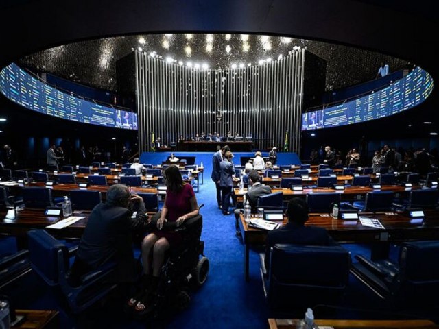 Plen�rio vota renova��o autom�tica da CNH na ter�a