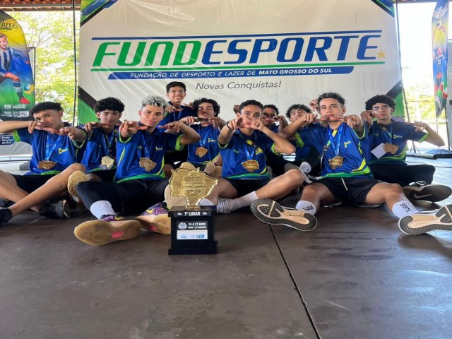Ivinhema � campe�o invicto dos Jogos Escolares de MS no voleibol masculino
