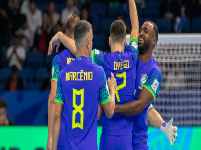 Brasil garante vaga na final da Copa do Mundo de futsal