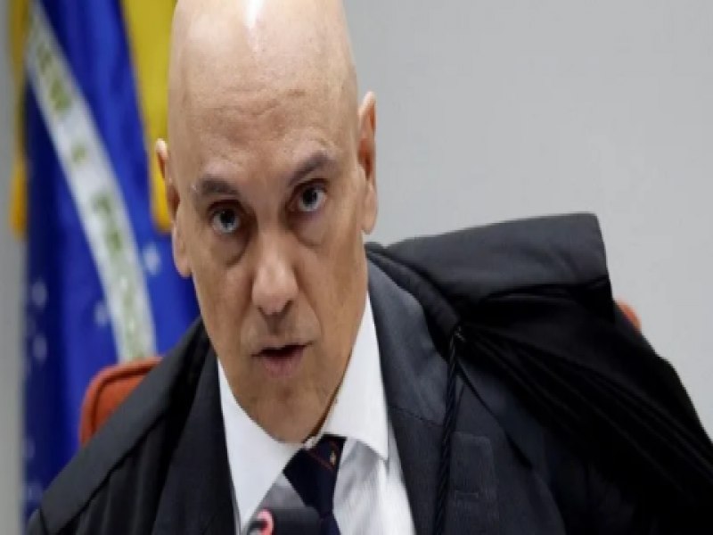 Moraes diz que X pagou multa em conta errada e pede regularizao