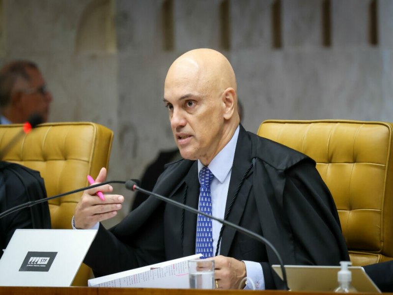 Alexandre de Moraes autoriza desbloqueio do X no Brasil