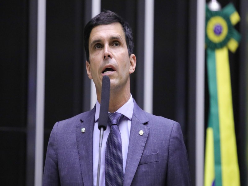 Deputado lidera ranking no RJ como parlamentar que mais votou contra governo Lula