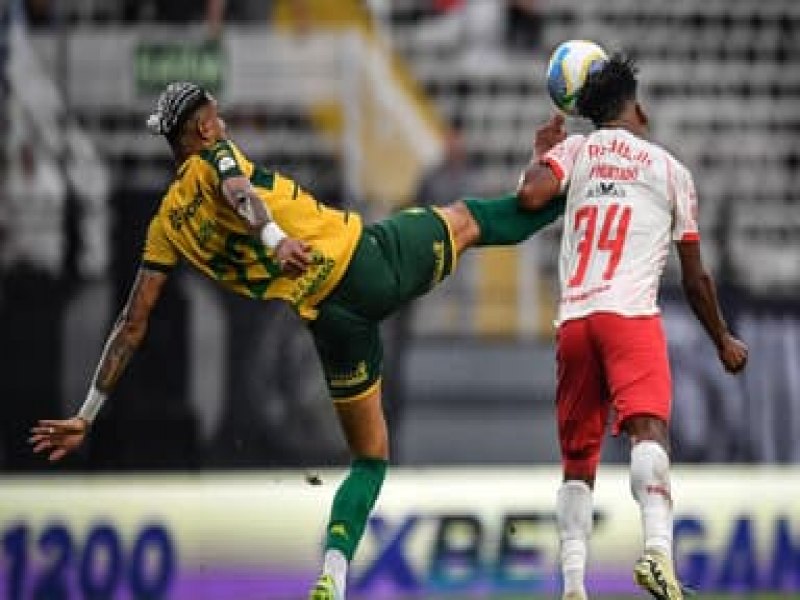 Bragantino e Cuiab empatam sem gols e se complicam na luta contra o rebaixamento