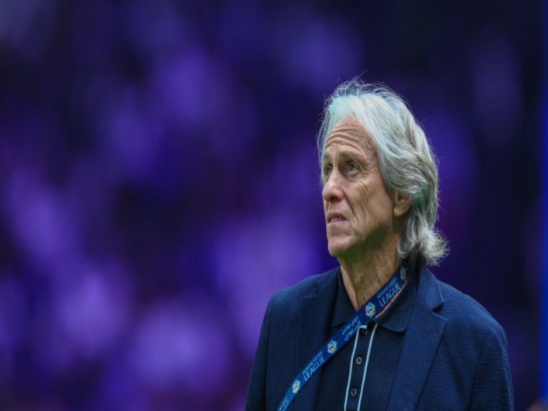 Jorge Jesus critica Dorival por ausncia de Renan Lodi: 'No est vendo os jogos do Al-Hilal'