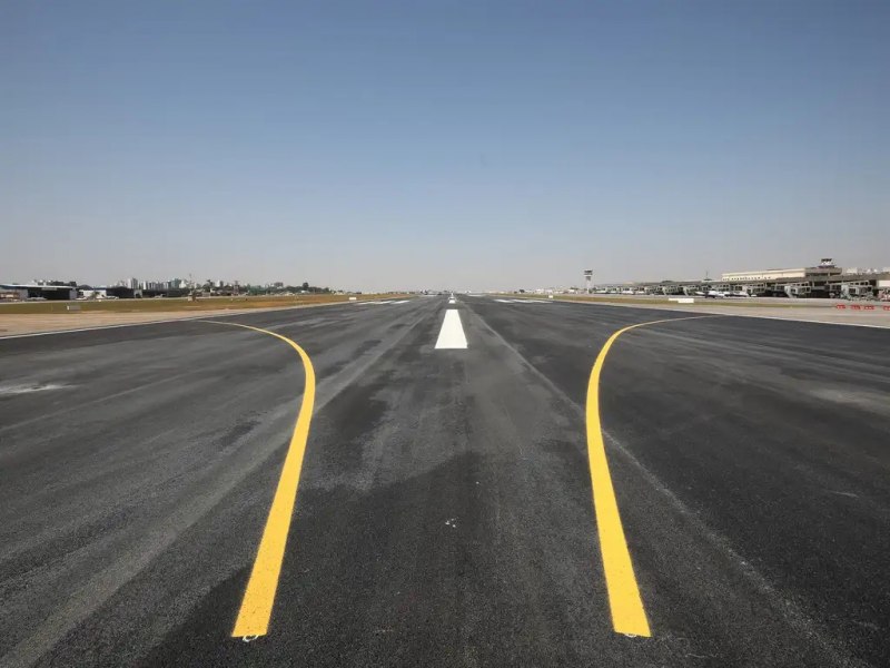 Avies da Gol e da Azul ficaram a 22 metros de bater no aeroporto de Congonhas, diz relatrio