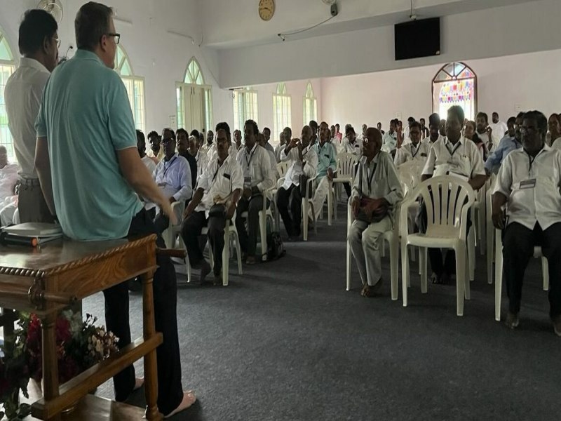 Pastor  preso acusado de forar converses na ndia