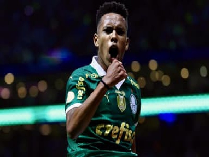 Com brilho de Estvo, Palmeiras vence o Grmio pelo Brasileiro