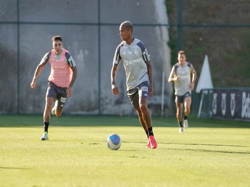 Com ausncias, Atltico-MG divulga relacionados para jogo diante do Flamengo