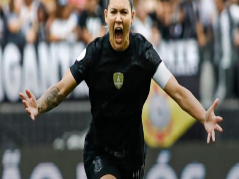 Corinthians bate Palmeiras e abre vantagem na final do Paulisto Feminino