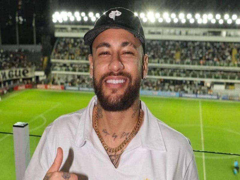 Neymar chega a acordo para retornar ao Santos, diz jornalista