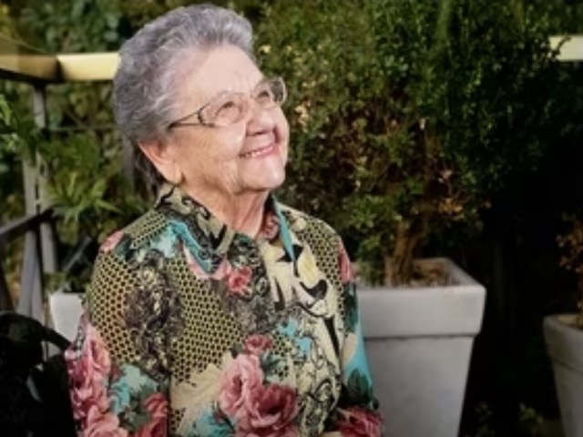 Apresentadora Palmirinha morre aos 91 anos