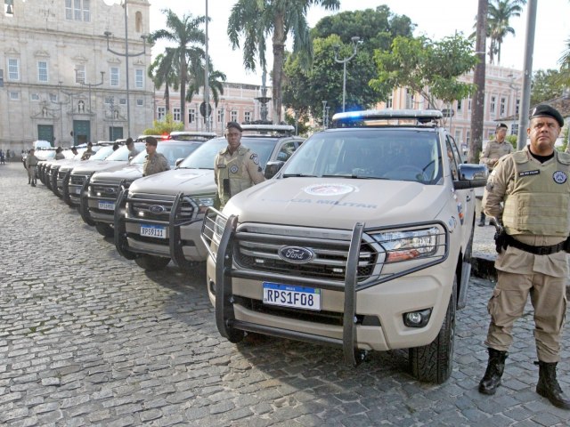 Estado e Ministrio da Justia entregam equipamentos de segurana e anunciam segunda edio do Pronasci na Bahia 