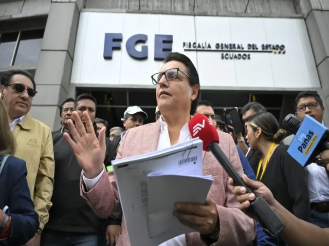Fernando Villavicencio, candidato à presidência do Equador, é assassinado 11 dias antes das eleições