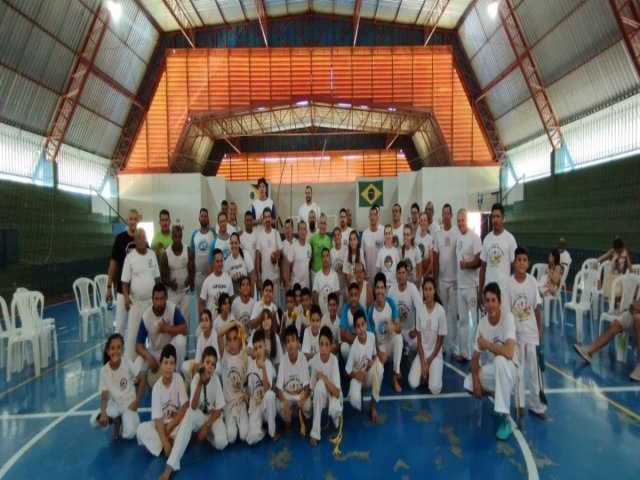 PROFESSOR JARDEL GODOY DE CARACOL SE TORNA MESTRE DA CAPOEIRA