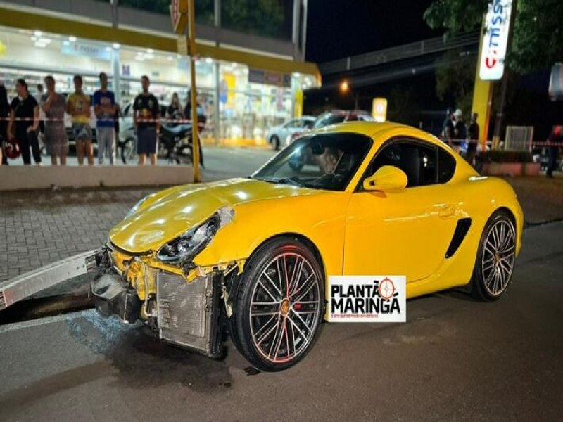 Motorista de Porsche fura sinal e mata jovem de 19 anos no Paran