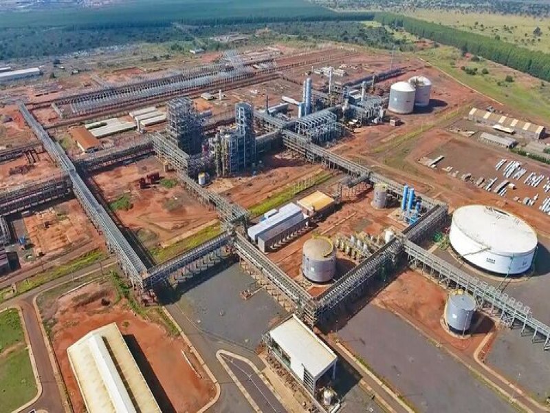 Governo vai investir R$ 3,5 bilhes na concluso de fbrica em MS