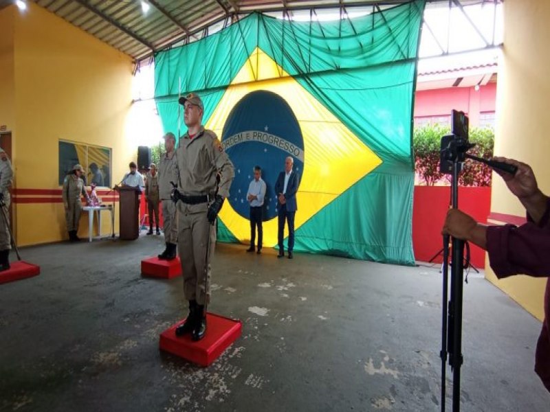 Prefeito Neco Pagliosa participa da passagem de comando do Corpo de Bombeiros de Bela Vista