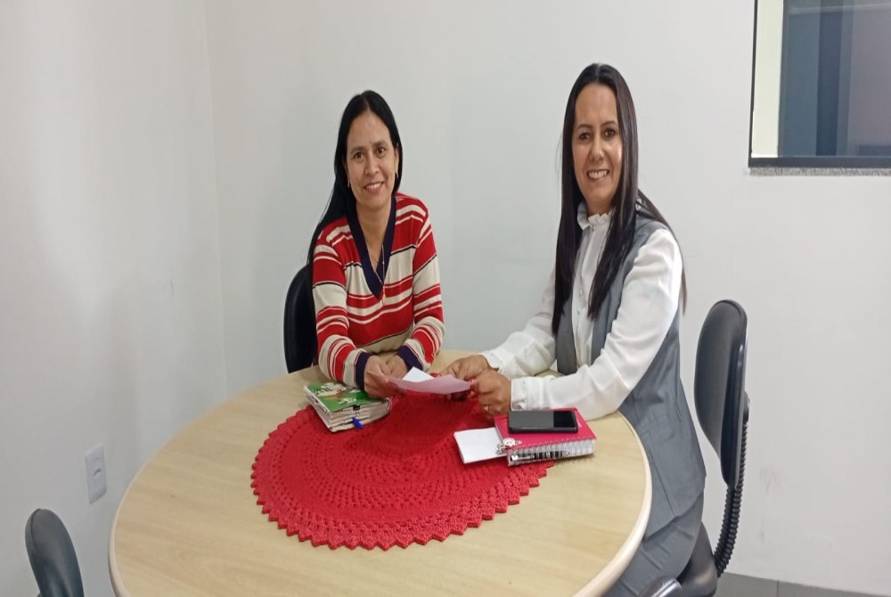 Senadora Soraya Thronicke destina emenda de R$ 316,8 mil para aquisi��o de van em Caracol, atendendo demanda da Assist�ncia Social, solicita��o da vereadora Meire Leite
