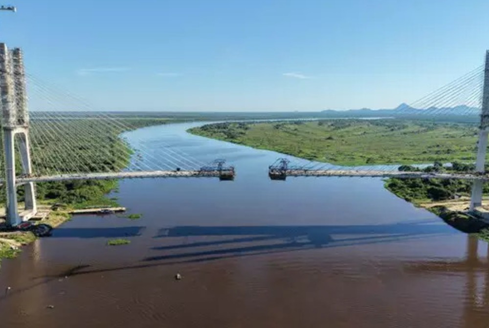 Acesso brasileiro � Bioce�nica deve ficar pronto s� um ano ap�s a ponte.