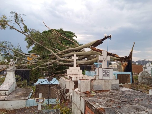 Agesul e Defesa Civil atuam em Corumbá para reduzir danos causados pela chuva no município