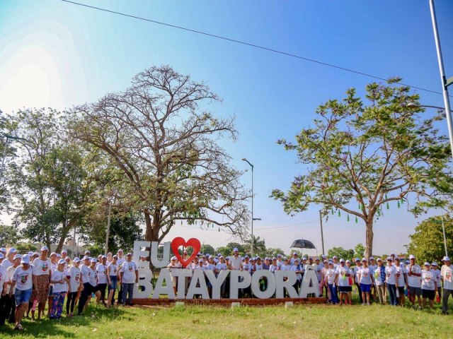 Conviver de Bataypor abre Semana do Idoso com caminhada e atividades culturais